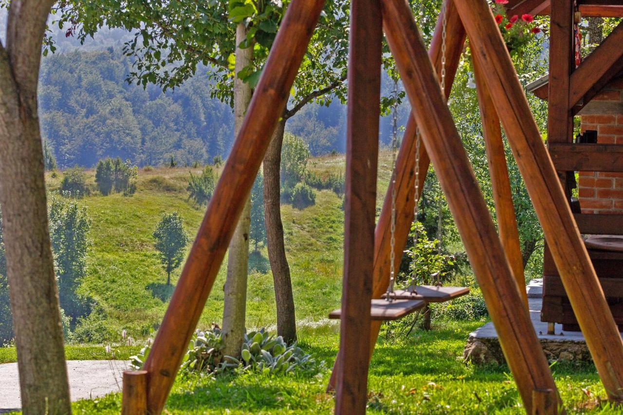 Andrea In Sertic Poljana - Haus Fuer 6 Personen Plitvicka Jezera Exterior photo